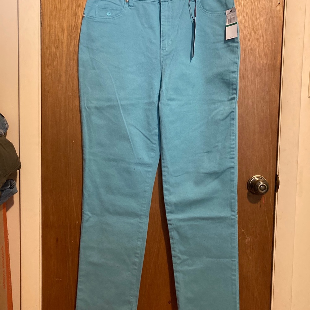 Gloria Vanderbilt light blue jeans  NWT
